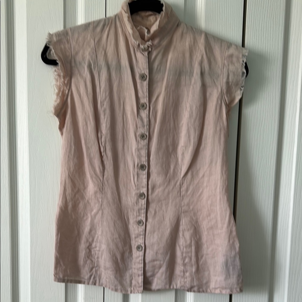 Women's Pale Pink Bamboo Sleeveless Button-Up Top
